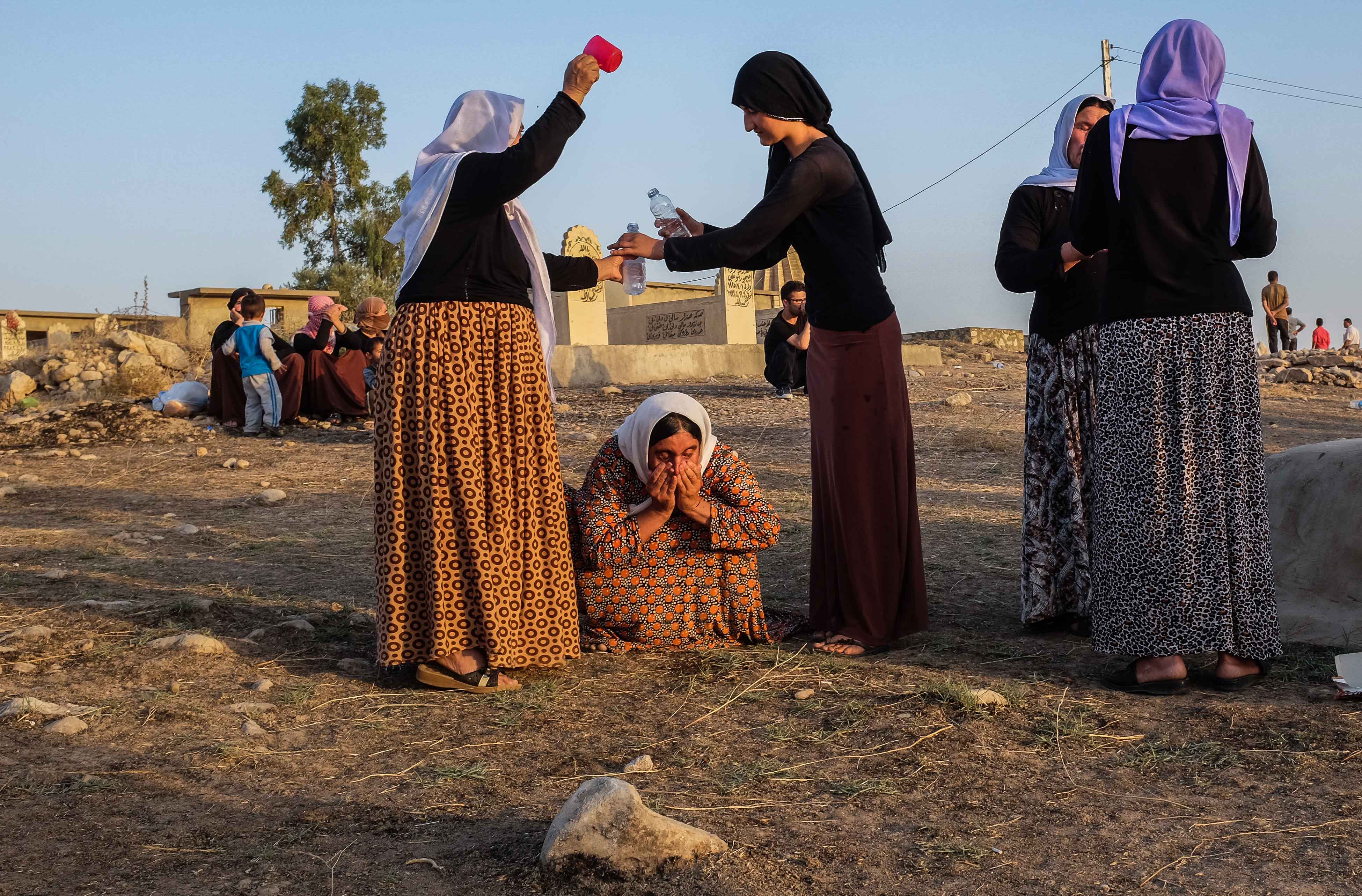 Yazidi-Funeral-11